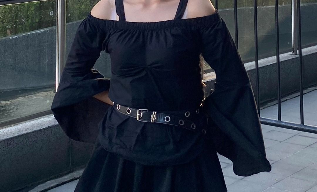 Black Off-Shoulder Top with Bell Wide Sleeves (Category: Sets or Coordinates) located in Rodriguez. Submitted by jaikeuhoon (Listing ID 1456458741, Image 1). Description: ₱299 - Size small - Used once - Belt not included Location: Rodriguez, Rizal MOP: GCash | MOD: J&T / Lalamove.