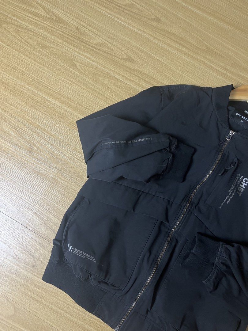 Bomber Jacket (Category: Coats, Jackets and Outerwear) located in Kota Bharu. Submitted by zmenjual (Listing ID 1456550856, Image 3). Description: Hai akak abang, mahu segak bergaya? -Measurement PIT : 23 LABUH:26.5 -Sebarang pertanyaan bole tanya P/s owner sangat friendly! .