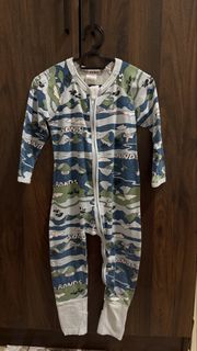 (Category: ) located in . Submitted by mek.preloved (Listing ID 1456581148, Image 1). Description: .