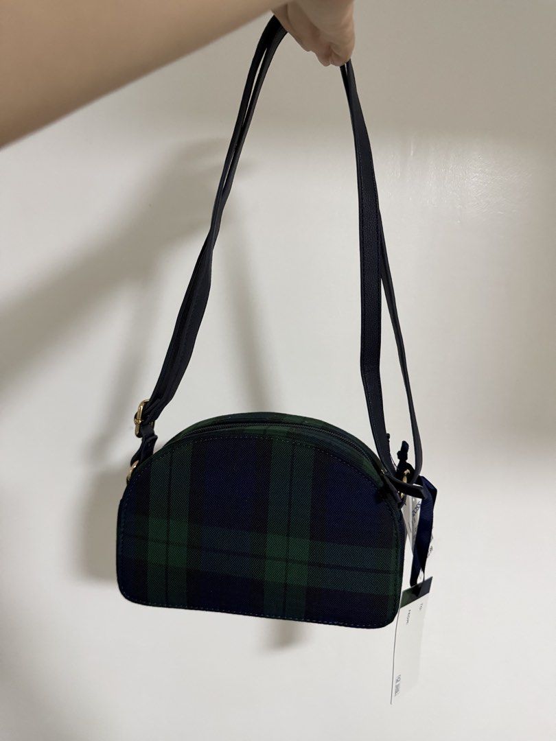 Brandnew Tommy Hilfier Checkered Bag (Category: Cross-body Bags) located in Manila. Submitted by pachoooli (Listing ID 1456454542, Image 2). Description: .