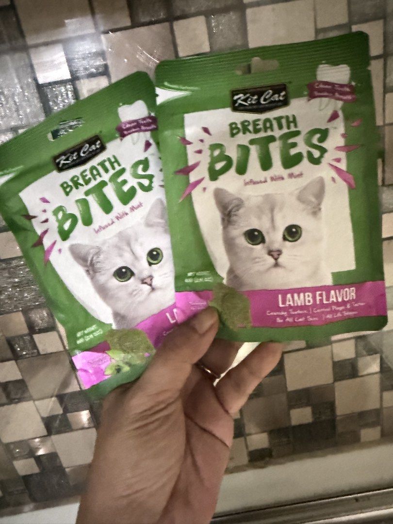 Breath Bites Lamb Flavor (Category: Pet Food) located in Manila. Submitted by mal.eficent (Listing ID 1456552932, Image 1). Description: Breath Bites for Cats Bought in •sho••pee for 91 per pack Selling this for 70 per pack Expiry March 14 2027 *Check my other posts please.. Meetups or pickup in BGC only. Buyer may arrange pickup. #breathbites #cattreats .