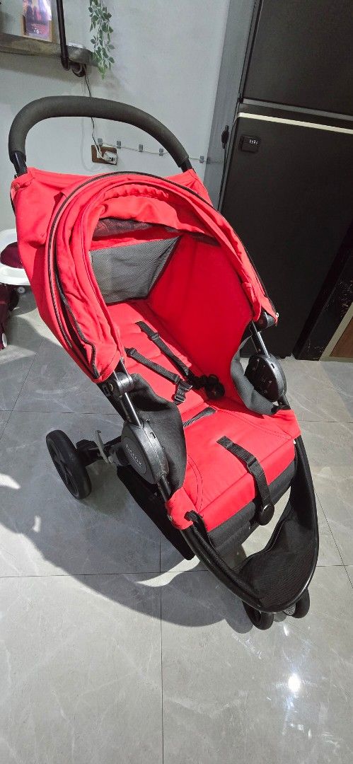 Britax Agile Stroller Red (Category: Strollers) located in Antipolo. Submitted by rider.amazona (Listing ID 1456509851, Image 1). Description: Loc Antipolo / Marikina .