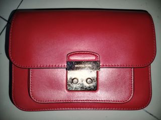 (Category: ) located in . Submitted by n.c1983 (Listing ID 1456576275, Image 1). Description: .