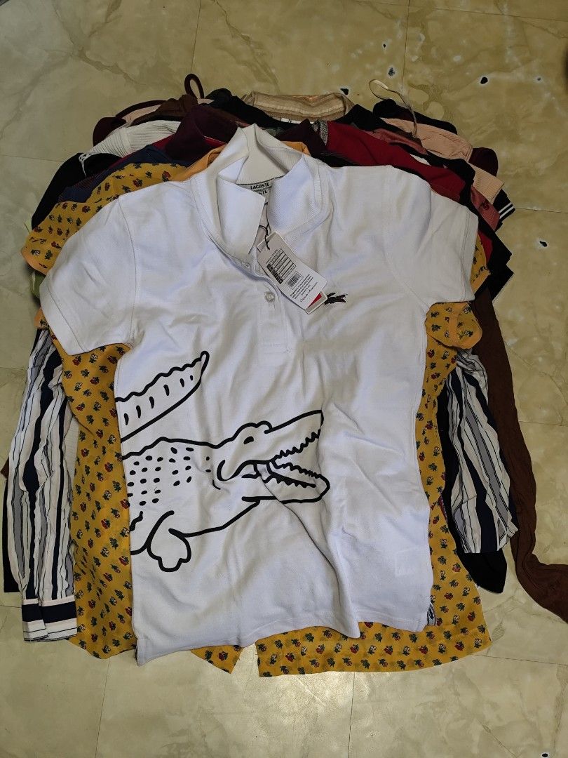BUNDLE TOPS PCS (Category: Others Tops) located in Manila. Submitted by allaincecb (Listing ID 1456514824, Image 1). Description: 48 pcs preloved and brand new tops.
