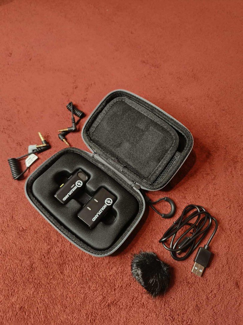 Canon EOS M50 Mirrorless Camera with Hollyland Wireless Mics (Category: Cameras) located in Roxas. Submitted by trenzui (Listing ID 1456438246, Image 3). Description: ALL IN. including hollyland mic. - Canon EOS M50 Camera - 15-45mm Lens - Battery, Charger, Strap, Lens Cap - Hollyland Wireless Microphone Set (Transmitters, Receiver, Charging Case, Adapters) Binebenta ko kasi need ko ng pera papuntang ibang bansa Itong camera na ito, hindi ko naga