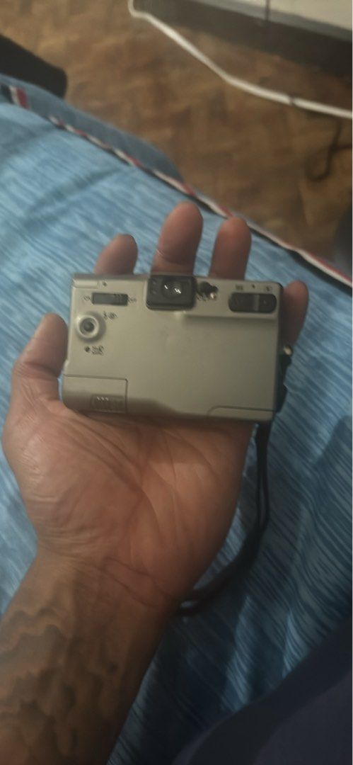 Canon IXUS 30 Digital Camera Silver (Category: Cameras) located in Manila. Submitted by vastbird-1a8fe2 (Listing ID 1456553270, Image 2). Description: - Silver Canon IXUS 30 digital camera - Compact and easy to use - Great for quick snaps - Comes with a wrist strap - Ready for your next adventure.