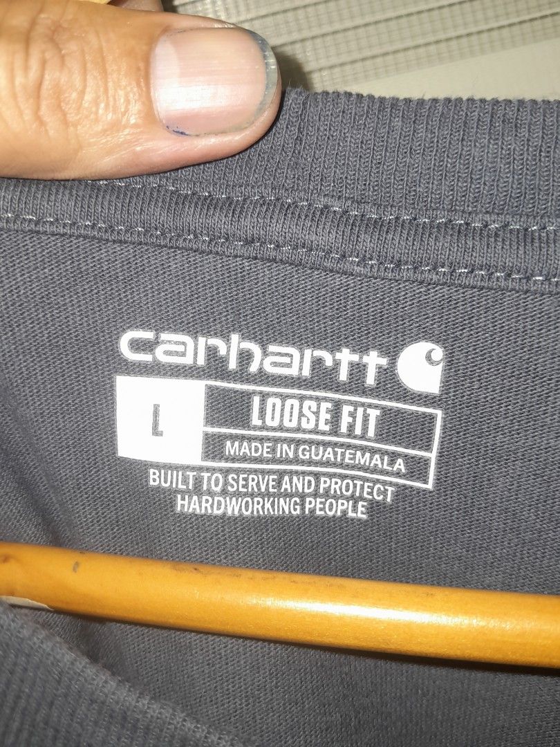 CARHARTT ASH GREY COLOR (Category: Tshirts & Polo Shirts ) located in Alburquerque. Submitted by zkethrifter (Listing ID 1456558861, Image 2). Description: ACTUAL DIMES 24W X 31L.