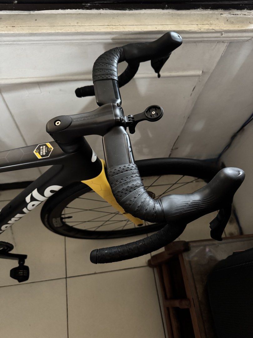 Cervelo r5 (Category: Bicycles) located in Manila. Submitted by ramsanjuan27295 (Listing ID 1456506603, Image 2). Description: Cervelo jumbo visma size 51 small Ultegra 12 speed di2 groupset Zipp 303 firecrest Dropbar easton ec90 alx 36cm Stem cervelo carbon 90mm or 100mm Saddle bontrager aeolus pro 145mm Assembled for 800k Selling for 300k.