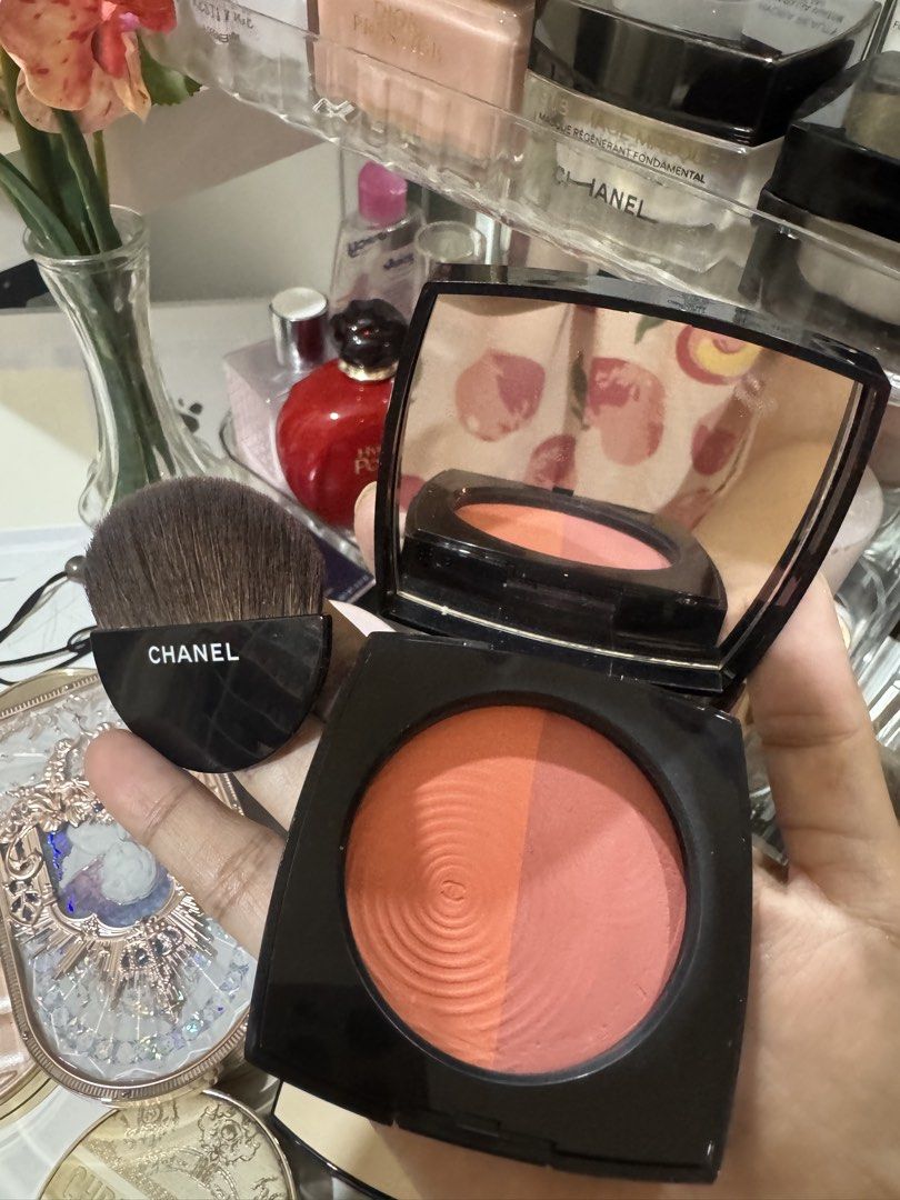 Chanel Blush with Brush (Category: Makeup) located in Cavite. Submitted by xindixindi (Listing ID 1456547901, Image 2). Description: - Authentic Chanel blush - Two beautiful shades: coral and pink - Comes with original Chanel brush - Adds a vibrant pop of color to your cheeks - Features a sleek, black compact with the iconic Chanel logo - Perfect addition to any makeup collection.