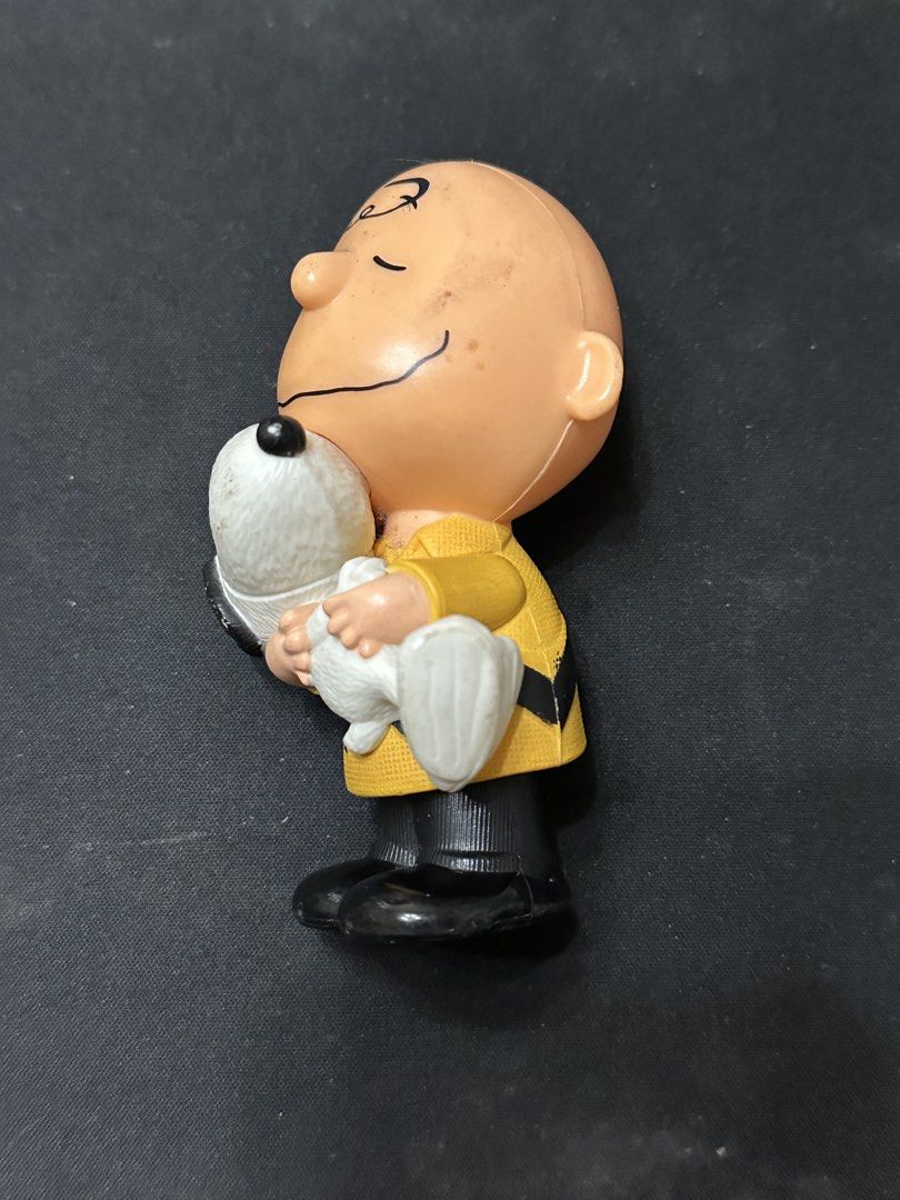 Charlie Brown & Snoopy bobblehead (Category: Figurines & Statues) located in Batangas. Submitted by batang90s_ako (Listing ID 1456519556, Image 2). Description: 2015 McDonald’s Happy Meal / The Peanuts Movie Charlie Brown & Snoopy bobblehead - As is condition - See photos for the actual confition.