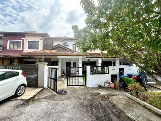 (Category: ) located in . Submitted by mudah1070851 (Listing ID 1456039234, Image 1). Description: .