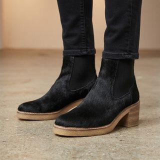 (Category: ) located in . Submitted by thrift_thrive_sg (Listing ID 1456460752, Image 1). Description: .