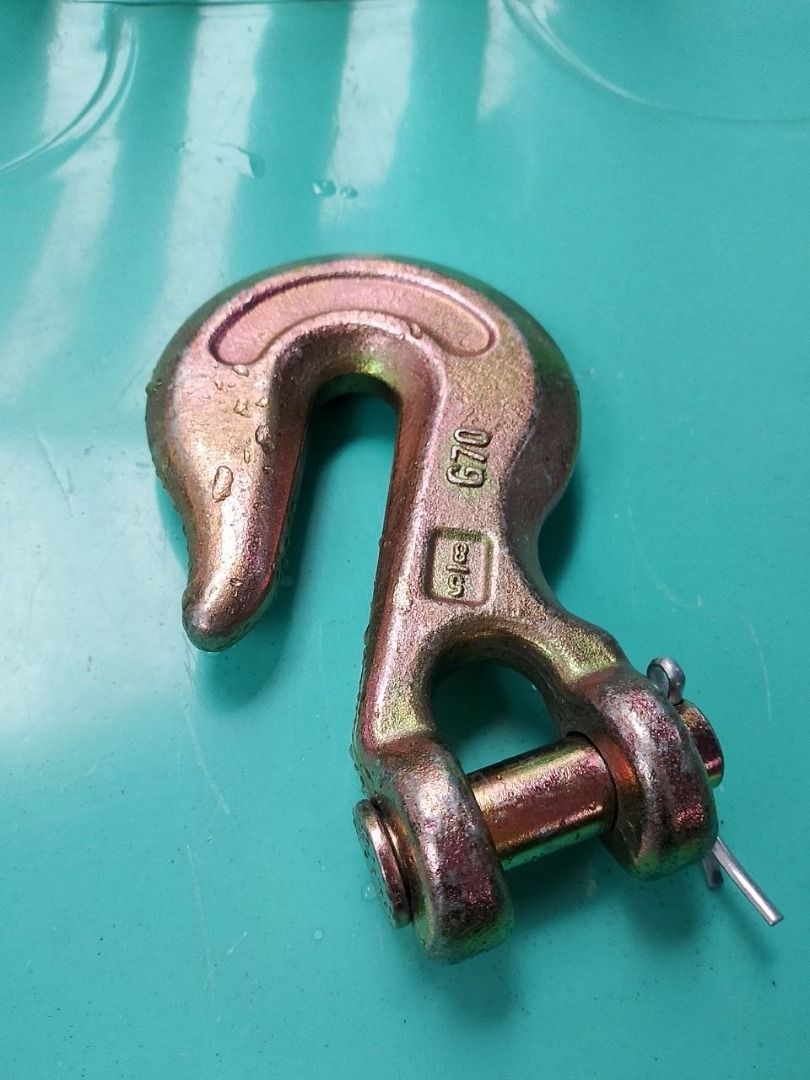 clevis grab hook code: f-17-006 Grade 70 5/8" 8 tons (Category: Home Improvement Tools & Accessories) located in Manila. Submitted by joeyroque09 (Listing ID 1456493912, Image 1). Description: clevis grab hook code: f-17-006 Grade 70 5/8" 8 tons.