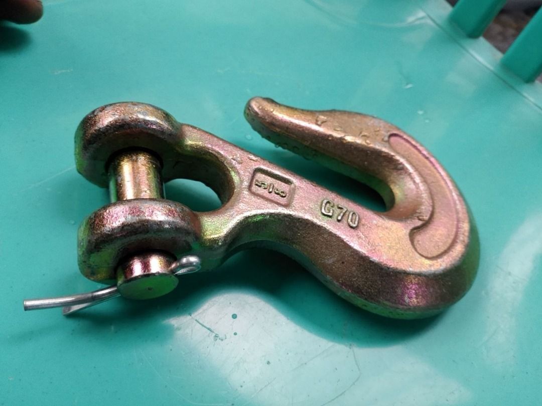 clevis grab hook code: f-17-006 Grade 70 5/8" 8 tons (Category: Home Improvement Tools & Accessories) located in Manila. Submitted by joeyroque09 (Listing ID 1456493912, Image 2). Description: clevis grab hook code: f-17-006 Grade 70 5/8" 8 tons.