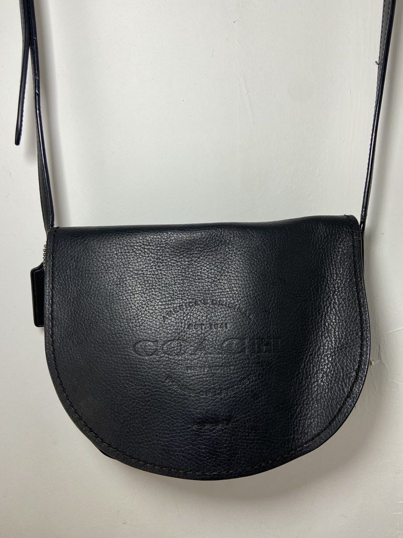 Coach Hudson CrossBody Bag Black (Leather) (Category: Cross-body Bags) located in Cebu City. Submitted by jvlz97 (Listing ID 1456441801, Image 2). Description: In Very Good Condition Minimal Scratches but not so visible .