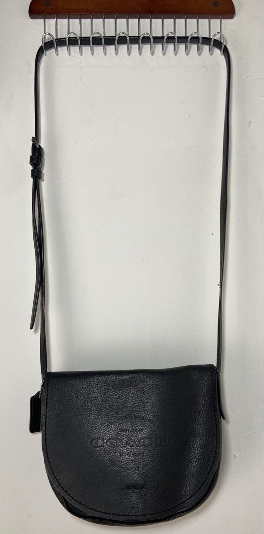 Coach Hudson CrossBody Bag Black (Leather) (Category: Cross-body Bags) located in Cebu City. Submitted by jvlz97 (Listing ID 1456441801, Image 1). Description: In Very Good Condition Minimal Scratches but not so visible .