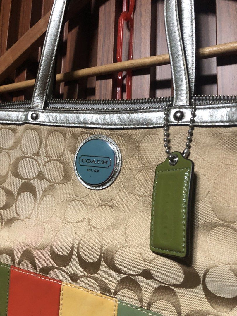 Coach multi color design (Category: Luxury Bags & Wallets) located in Manila. Submitted by patotiemal52053 (Listing ID 1456546764, Image 2). Description: 🔥Coach multicolor design🔥 Excellent condition Color rate: 9.5/10.