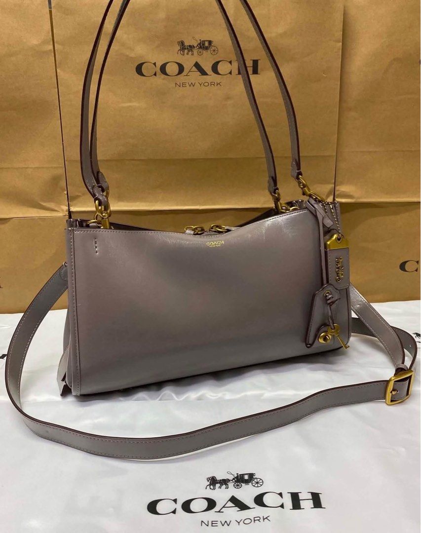 Coach Rogue 34 (Category: Shoulder Bags) located in Binan City. Submitted by pinkykeenshop (Listing ID 1456567577, Image 1). Description: .