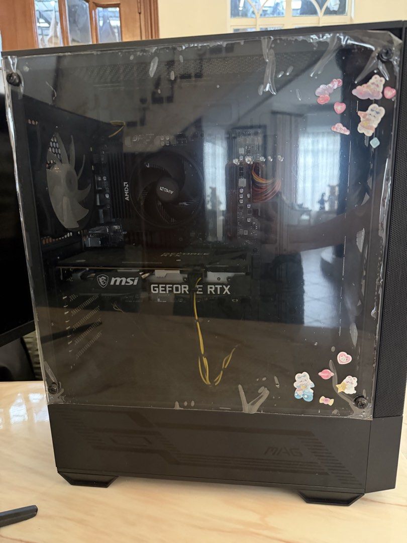 Computer Set (Category: Desktops) located in San Pedro. Submitted by olivarezgeorgina (Listing ID 1456433145, Image 2). Description: MSI GeForce RTX good condition.