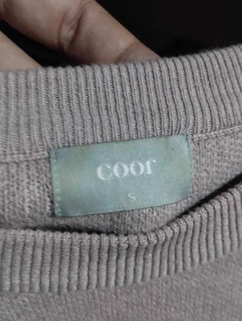 COOR Wool Cashmere Blend Crewneck Sweater (Category: Coats, Jackets and Outerwear) located in Zamboanga. Submitted by 2ndhandscore (Listing ID 1456525349, Image 3). Description: SMALL ON TAG BUT BEST FITS MEDIUM TO LARGE FRAME 21.5 INCHES WIDTH PIT TO PIT 25 INCHES LENGTH .