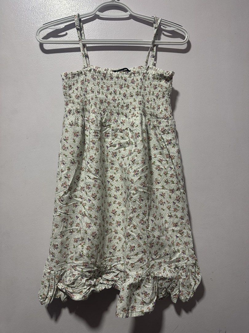 Coquette babydoll dress (Category: Dresses) located in Caloocan City. Submitted by ncldumps (Listing ID 1456528678, Image 2). Description: -can be worn over jeans -thrifted it in sg for 15 sgd selling bcs i don’t like how it fits on me.