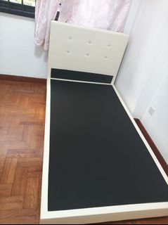 (Category: ) located in . Submitted by 2nd-furnitures (Listing ID 1456463651, Image 1). Description: .