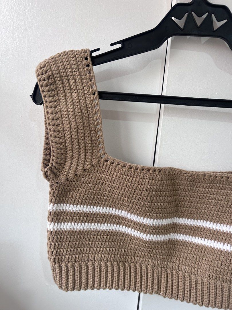 Crochet Top Handmade (Category: Blouses) located in Mabalacat. Submitted by buyerbunny (Listing ID 1456597011, Image 2). Description: .