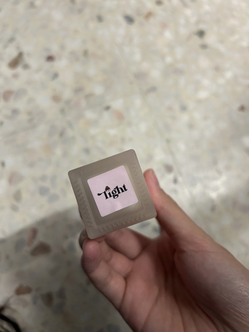 CUBREMI FOUNDATION (CODE LIGHT) (Category: Makeup) located in Puchong. Submitted by kieve_ (Listing ID 1456583044, Image 3). Description: •CODE LIGHT •TAK PERNAH PAKAI LAGI, BARU SWATCH KAT TANGAN •HARGA BOLEH TAWAR-MENAWAR LAGI •NAK GAMBAR ATAU SEBARANG PERTAYAAN BOLEH MESEJ OKEE🎀!!.