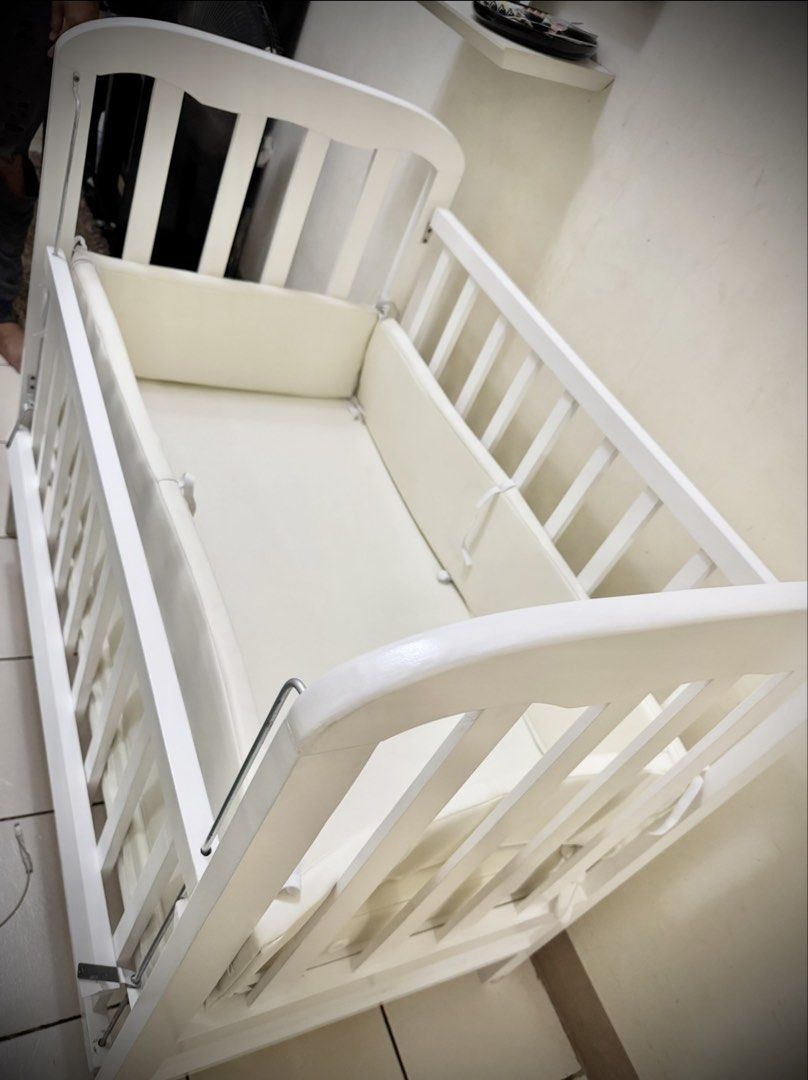 Customized Foldable Crib (Category: Cots & Cribs) located in Paranaque City. Submitted by sheenarosesantos (Listing ID 1456431593, Image 1). Description: with URATEX in leather cover side bumber protector and mattress included .