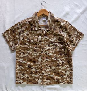 (Category: ) located in . Submitted by thrifted_93 (Listing ID 1456523897, Image 1). Description: .