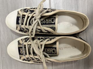 （分類：）位於 。 由 secondhandluxury_6886 提交（商品編號 1456596320，圖片 1）。簡介： 。