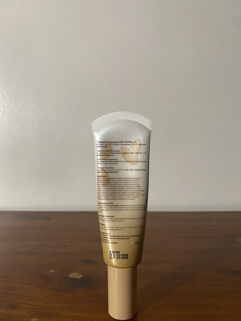 (DISCOUNTED) Luxe Skin Tinted Sunscreen (Category: Makeup) located in Manila. Submitted by 1wtu_ (Listing ID 1456464542, Image 2). Description: Description: SPF 70 PA+++ | With 5% Niacinamide and 0.1 Japanese Alpha Arbutin | 5-in-1 Action Condition: 100% full volume Reason for Selling: Duplicate Item .