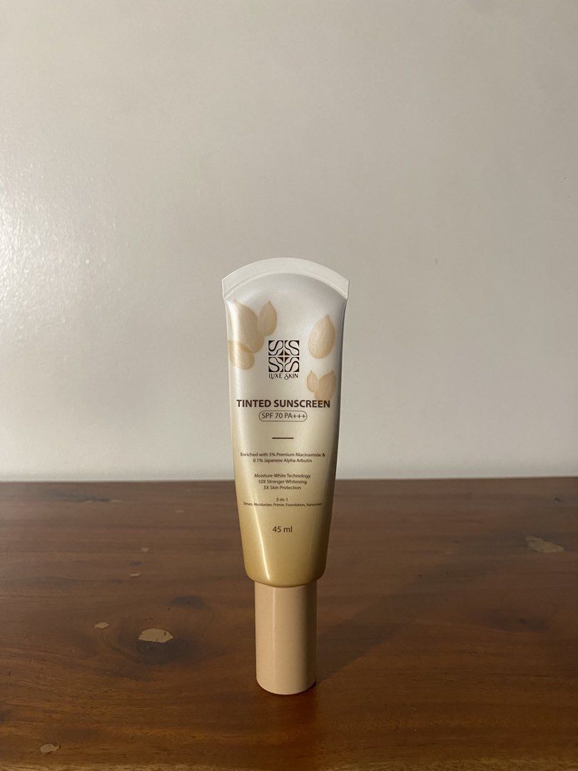 (DISCOUNTED) Luxe Skin Tinted Sunscreen (Category: Makeup) located in Manila. Submitted by 1wtu_ (Listing ID 1456464542, Image 1). Description: Description: SPF 70 PA+++ | With 5% Niacinamide and 0.1 Japanese Alpha Arbutin | 5-in-1 Action Condition: 100% full volume Reason for Selling: Duplicate Item .