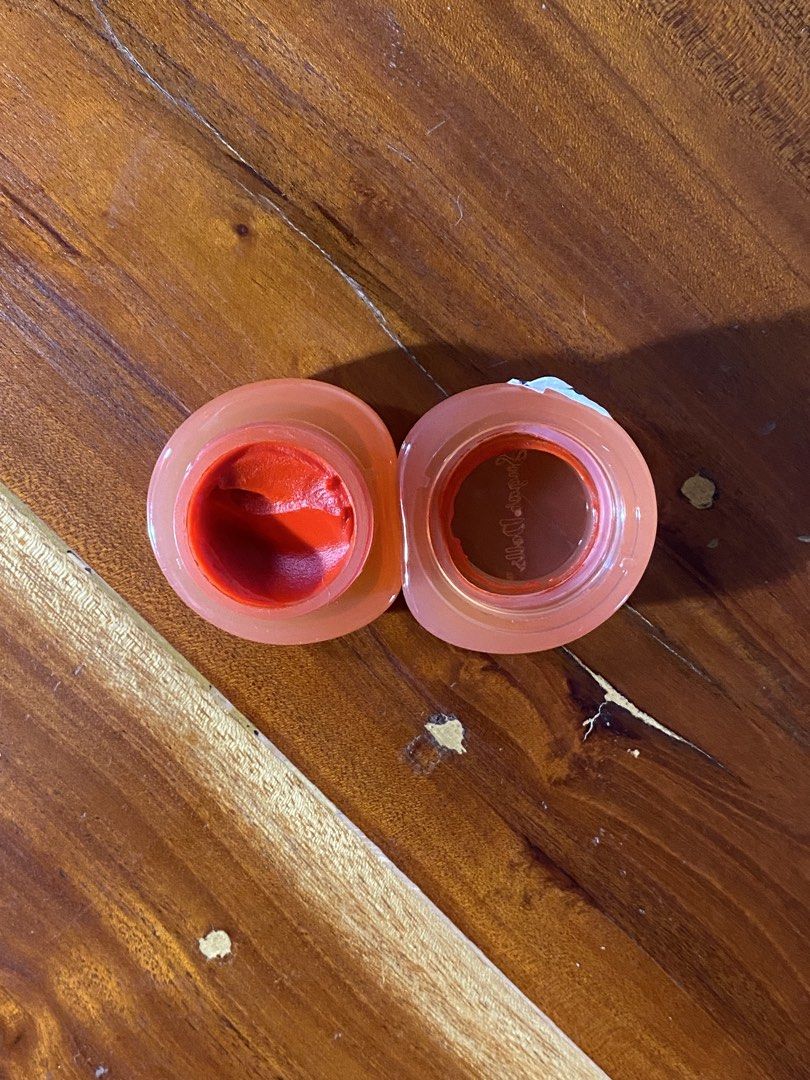 (DISCOUNTED) Sugar Dolls - Cherry Rush Blush (Category: Makeup) located in Manila. Submitted by 1wtu_ (Listing ID 1456476326, Image 2). Description: Cherry Rush Undertones: Warm, Olive Skin Tones: Medium-Deep Condition: 100% Full Volume Reason for Selling: Duplicate Item.
