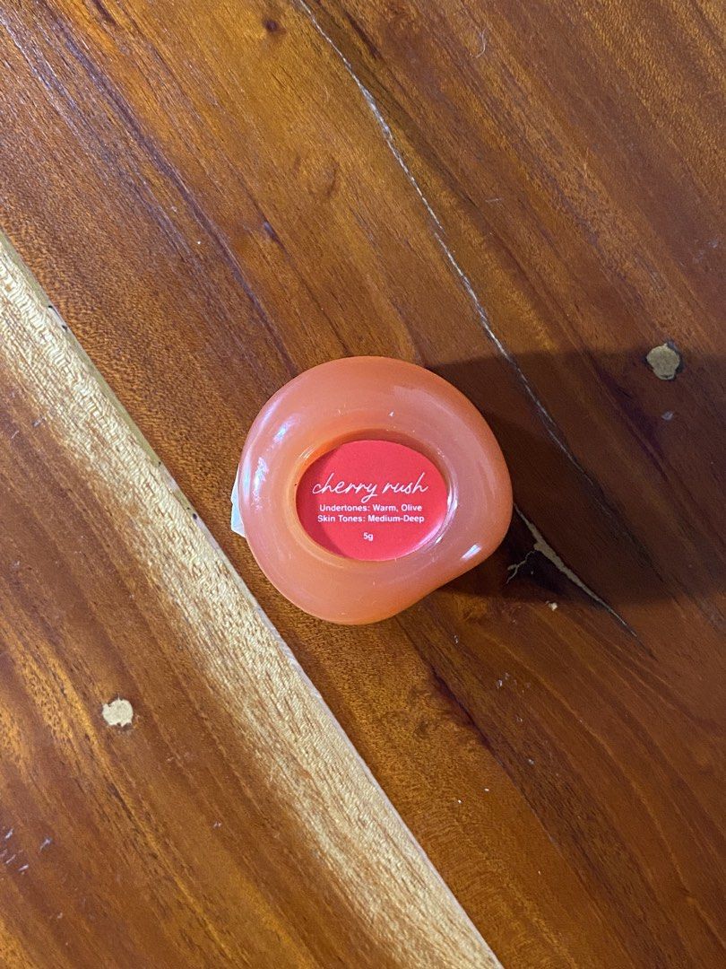 (DISCOUNTED) Sugar Dolls - Cherry Rush Blush (Category: Makeup) located in Manila. Submitted by 1wtu_ (Listing ID 1456476326, Image 3). Description: Cherry Rush Undertones: Warm, Olive Skin Tones: Medium-Deep Condition: 100% Full Volume Reason for Selling: Duplicate Item.