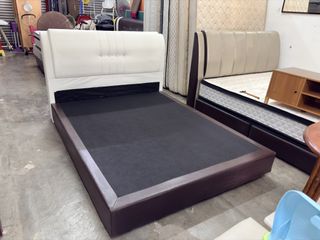 (Category: ) located in . Submitted by goodsdmy_secondhandshop (Listing ID 1456488678, Image 1). Description: .