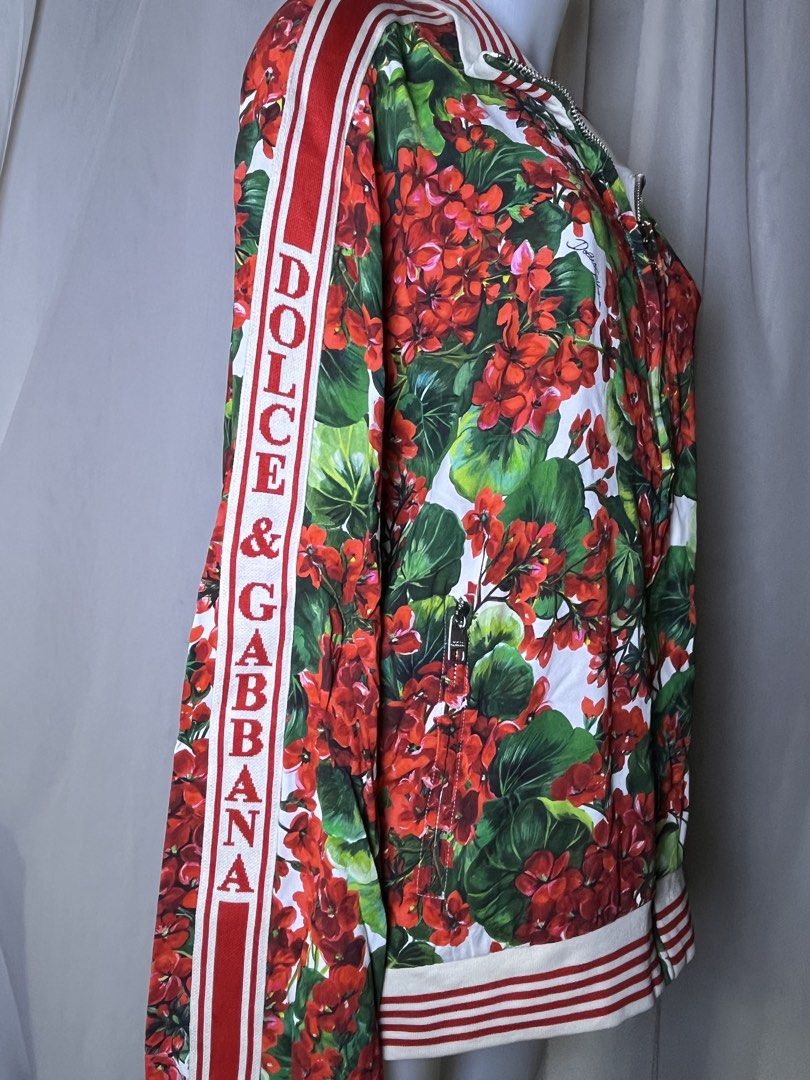 Dolce and Gabbana Jacket (Category: Coats, Jackets and Outerwear) located in Bulacan. Submitted by stacksonracks_ph (Listing ID 1456444299, Image 3). Description: Dolce and Gabbana Jacket Floral Design Size: 50 on tag .