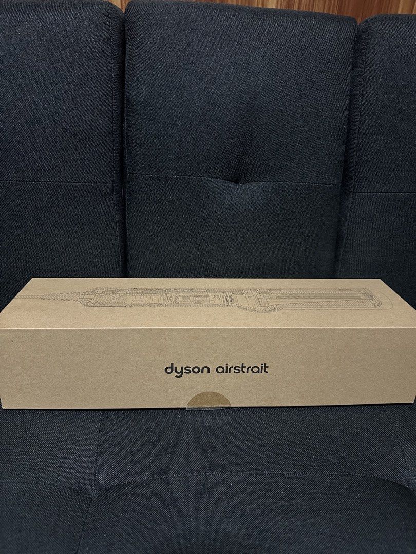 Dyson Air Straight (Category: Hair) located in Obando. Submitted by gegecollan01013 (Listing ID 1456595702, Image 1). Description: Brand new Dyson Air straight Never been used complete with box and accessories RFS: Gift only.
