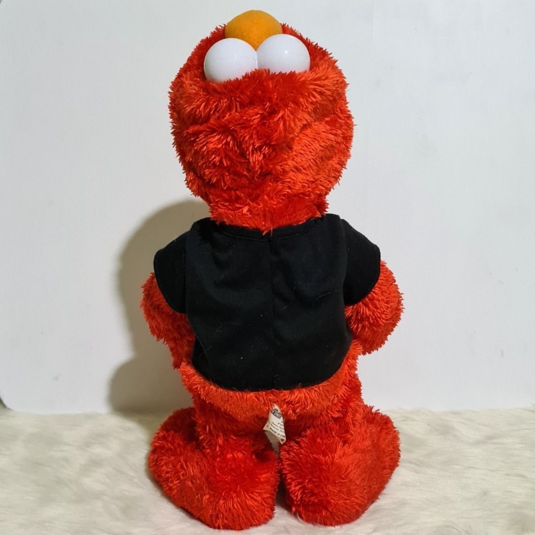 Elmo Lets Rock 15" Plush Toy (Category: Plushies & Soft Toys) located in Antipolo. Submitted by legit1o1 (Listing ID 1456442453, Image 2). Description: Elmo Lets Rock 15" Plush Toy Price: 500 - mechanical / sound issue (ayaw gumana) *as is / what you see is what you get Fixed Price Antipolo Location *MoP: Metrobank / Gcash *No Reservation *Payment First (first to pay policy) *Nationwide Delivery / Shipping via lbc or lalamove at buyers expense.