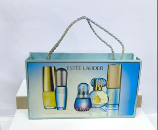 （分類：）位於 。 由 perfume_007 提交（商品編號 1456521880，圖片 1）。簡介： 。