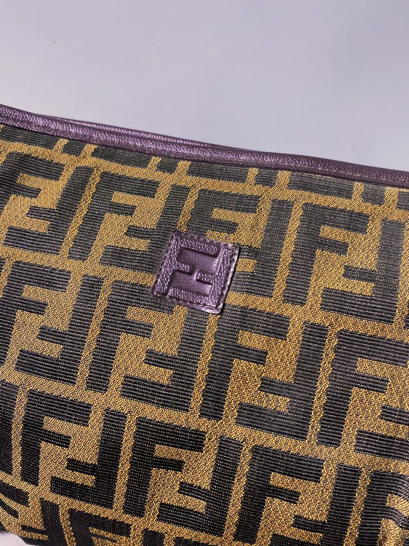 Fendi Monogram Clutch Bag (Category: Luxury Bags & Wallets) located in Las Pinas. Submitted by reluxearchive (Listing ID 1456592448, Image 2). Description: Fendi Monogram Clutch Bag Measurements ( Inches ) Width : 8 Length : 6 Condition : 10/10 Color Rate : 10/10 Flaws / Issues : None Price : 2000 📍100 % Authentic 📍What you see is what you get 🚚 Lbc | J&t | Lalamove | Dhl.