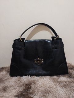 (Category: ) located in . Submitted by jullie_bag_shop (Listing ID 1456514539, Image 1). Description: .