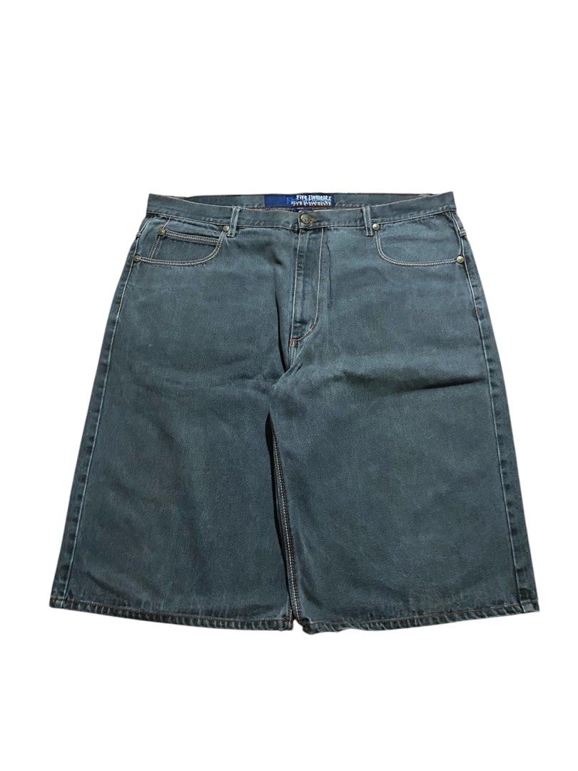 FIVE ELEMENTZ (Category: Shorts) located in San Mateo. Submitted by miguel08k (Listing ID 1452228874, Image 2). Description: FIVE ELEMENTZ W: 40 L: 26.5 T: 15 H: 13 HARD DENIM issue: minimal distress on waist and paint stains.