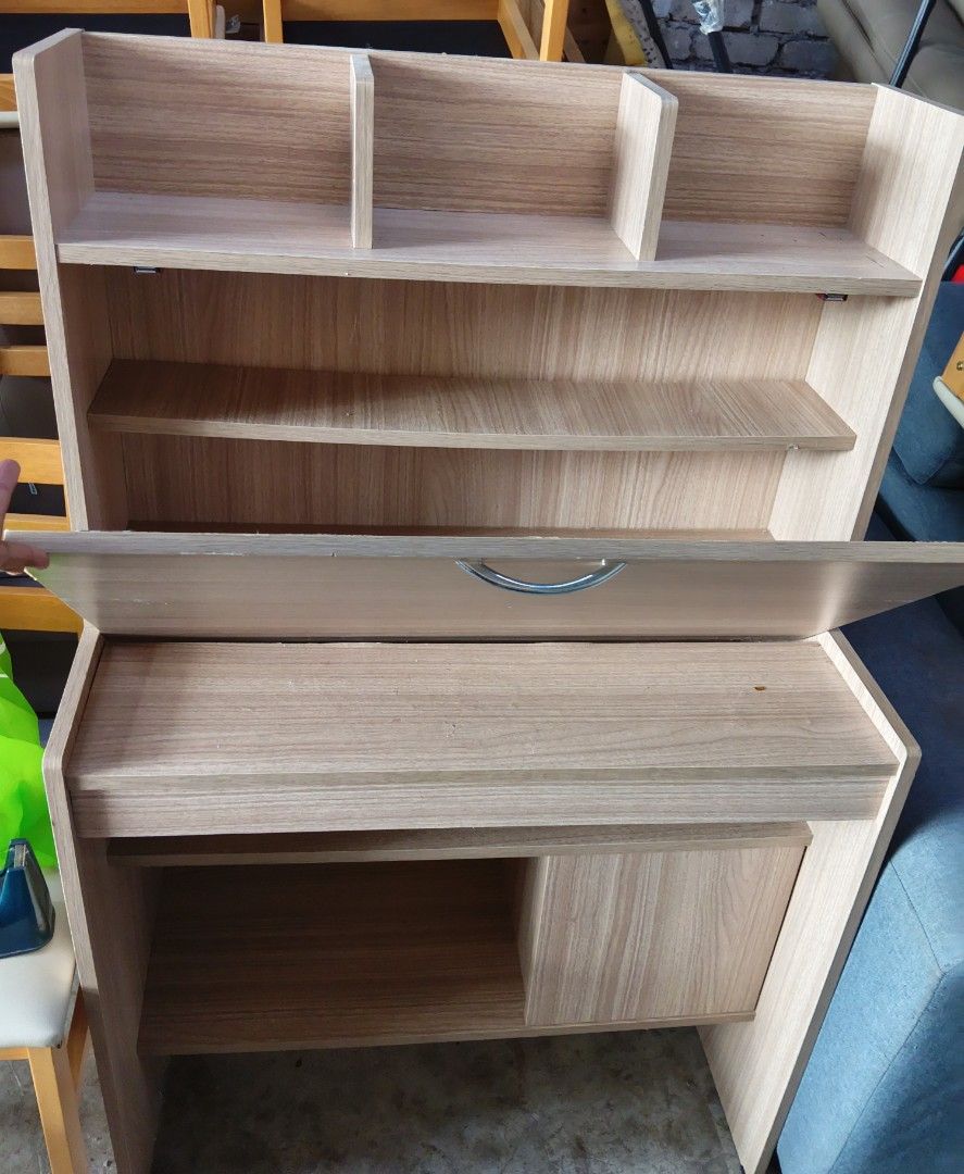 Foldable Study Desk (Category: Tables & Sets) located in Gombak. Submitted by sham77.7 (Listing ID 1456462984, Image 2). Description: self-pic up area ampang.