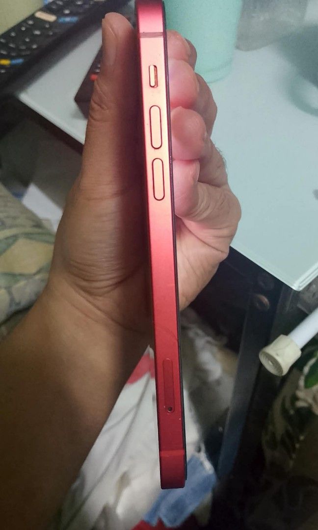 FOR SALE IPHONE12 (Category: iPhone 12 Series) located in Manila. Submitted by fernandezr53747 (Listing ID 1456559281, Image 3). Description: 75% Batt health Original battery No issues No replaced parts.
