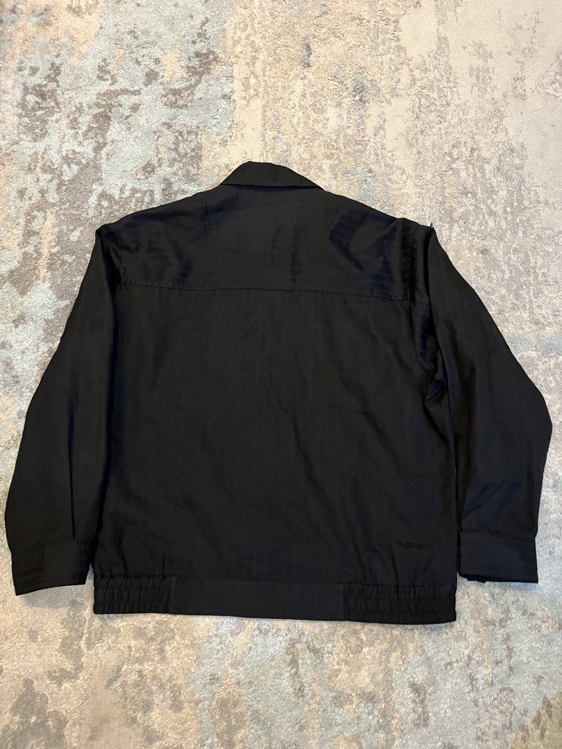 Full Zip Jacket (Category: Coats, Jackets and Outerwear) located in Kuala Lumpur. Submitted by rzneenezhiq (Listing ID 1456556513, Image 2). Description: - Pit 18 - Labuh 22.