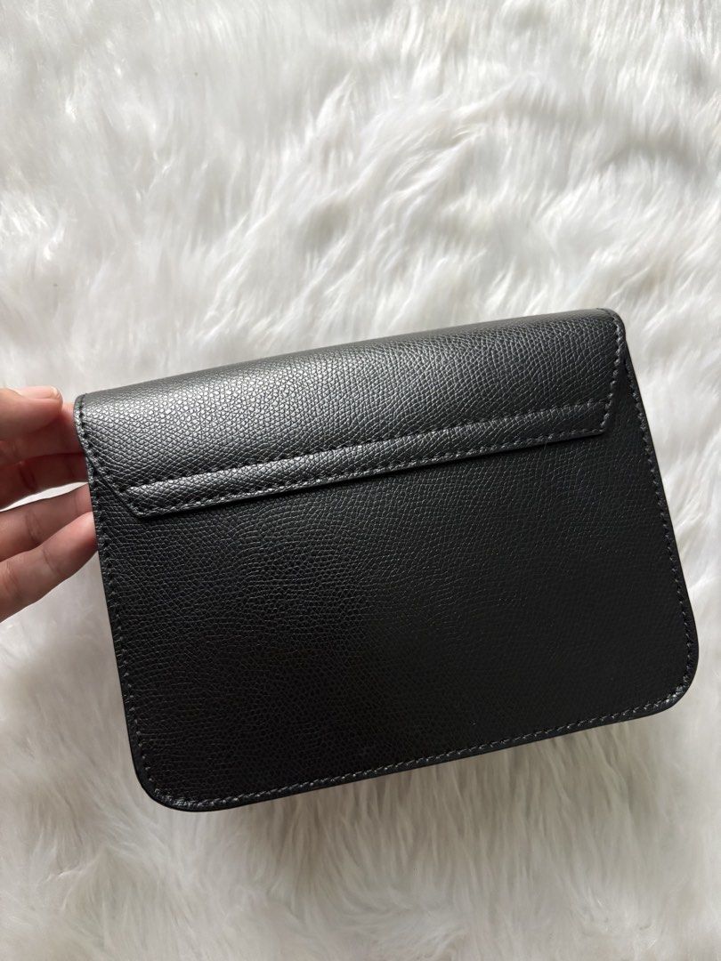 Furla Metropolis Bag (Category: Luxury Bags & Wallets) located in Quezon City. Submitted by kaaat15 (Listing ID 1456559763, Image 2). Description: With dust bag & box.