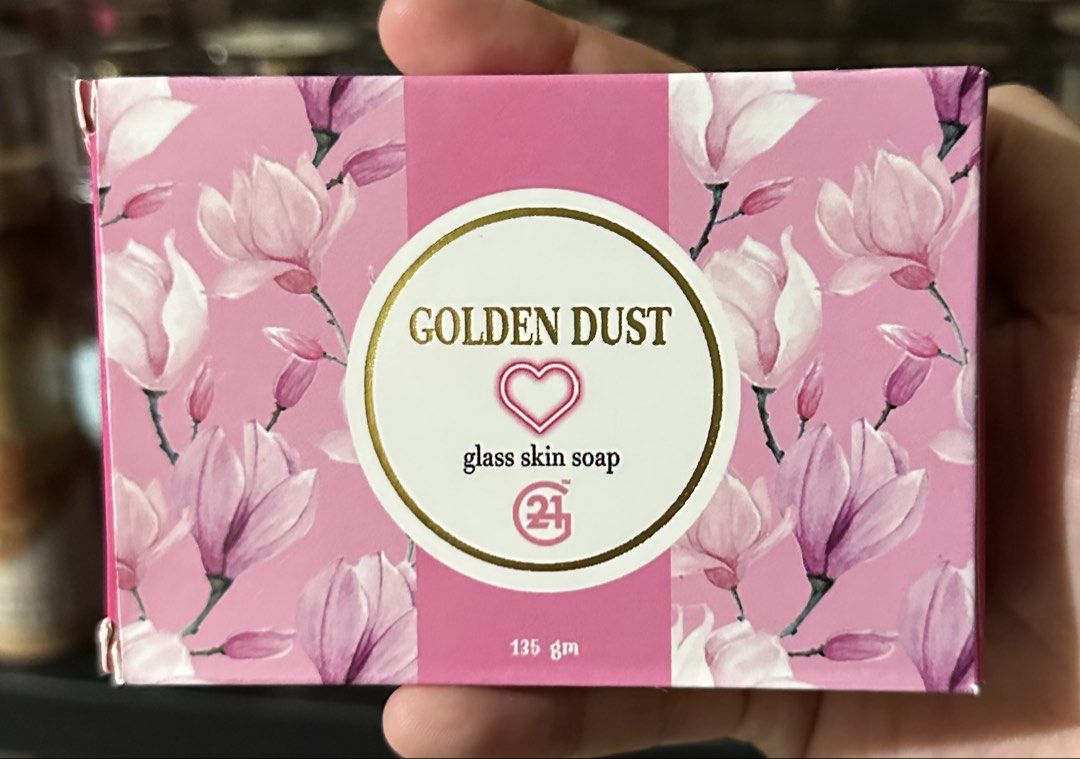 G21 Golden Dust (Category: Bath) located in Makati City. Submitted by cesannebeautyandscents (Listing ID 1456445217, Image 1). Description: ✨ G21 Golden Dust ✨ Small size, perfect for trying out or bringing anywhere! 💛✨ Treat your skin to a fresh, pampering glow with G21 Golden Dust. 🛍️ Perfect pang-try or pang-travel. 📩 PM to order!.