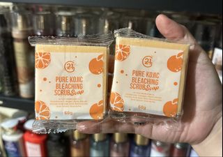 (Category: ) located in . Submitted by cesannebeautyandscents (Listing ID 1456443468, Image 1). Description: .