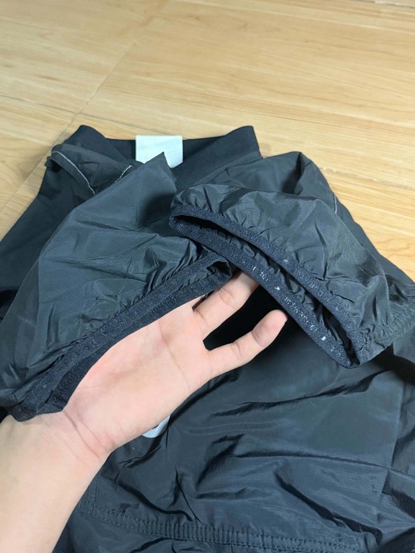 Gramicci x And Wander Patchwork Wind Tee (Category: Tshirts & Polo Shirts ) located in Naga. Submitted by phasetough_archives (Listing ID 1456551168, Image 3). Description: Excellent condition No issue 100% nylon Color rate: 10/10 Width: 25.5 Length: 29.5 *Color might be different in person due to camera settings or lightning *No cancelling/exchange items Courier: DHL,JNT,LBC Mode of payment: Paypal / Gcash / Maya We do shipping nationwide I'm al